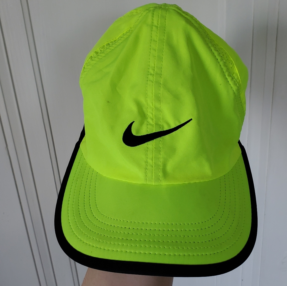 Featherlight Nike Hat